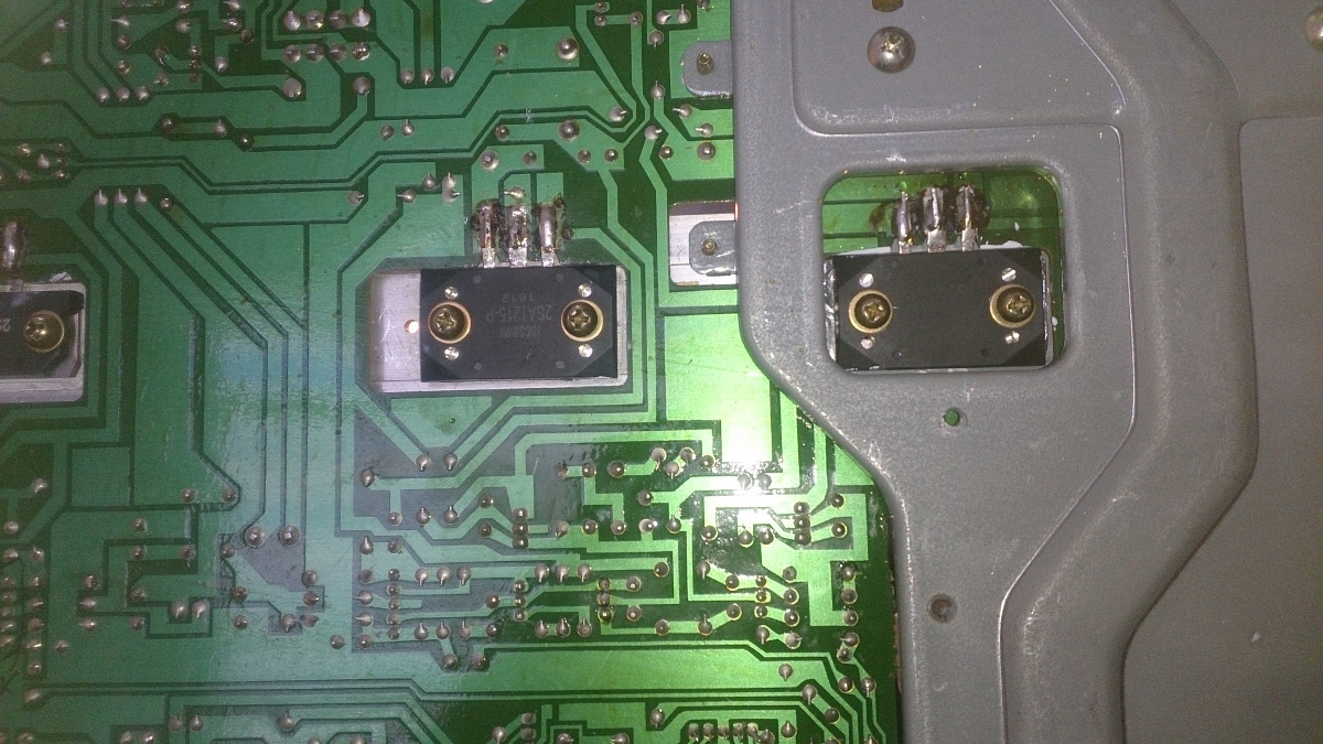 Pioneer SA-710 power output stage transistors